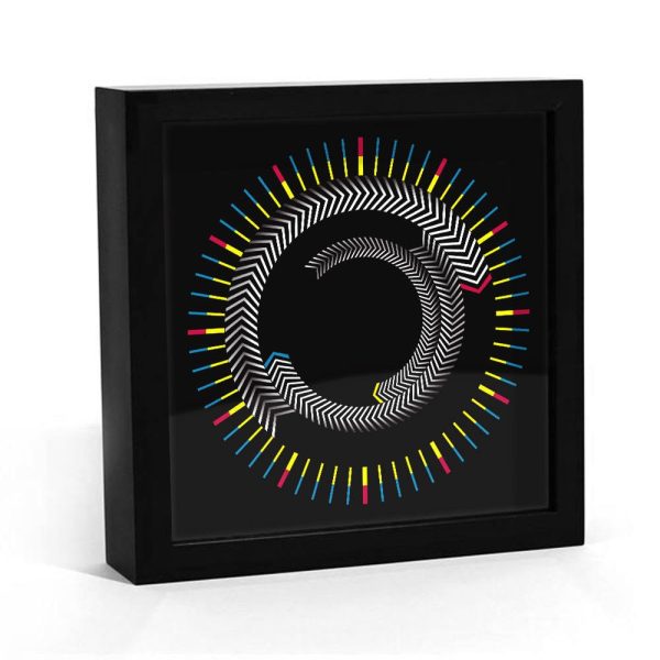 Colorful Rotating Arrows Wall Clock Square Table Clock Supply