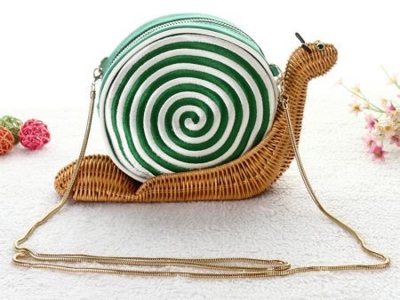 Green Snail Shape Rattan Straw Woven Shoulder Bag Handbag Supply