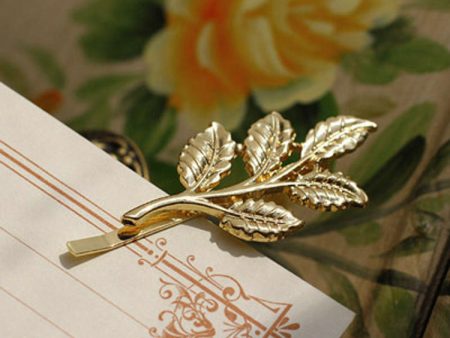 Wholesale retro Mori hair accessories olive branch hairpin beautiful bride alloy headdress tree leaf side clip For Sale