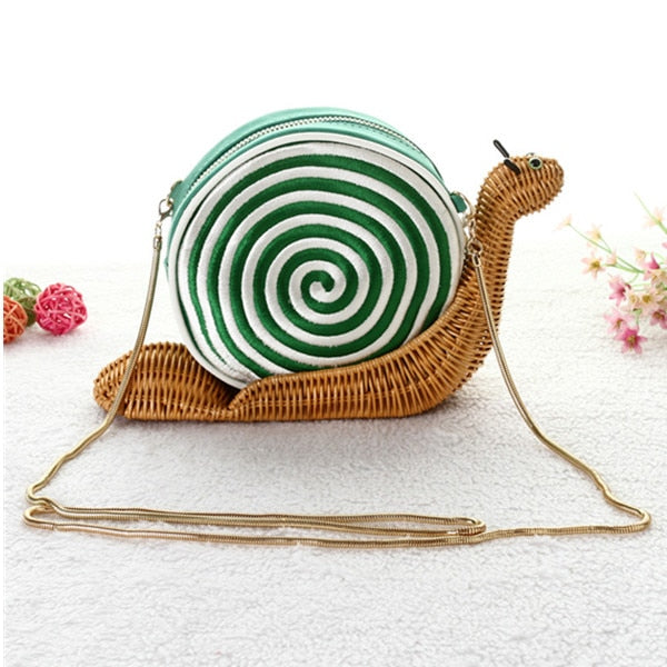 Green Snail Shape Rattan Straw Woven Shoulder Bag Handbag Supply